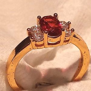 Elegant Gold and Red Gemstone Ring